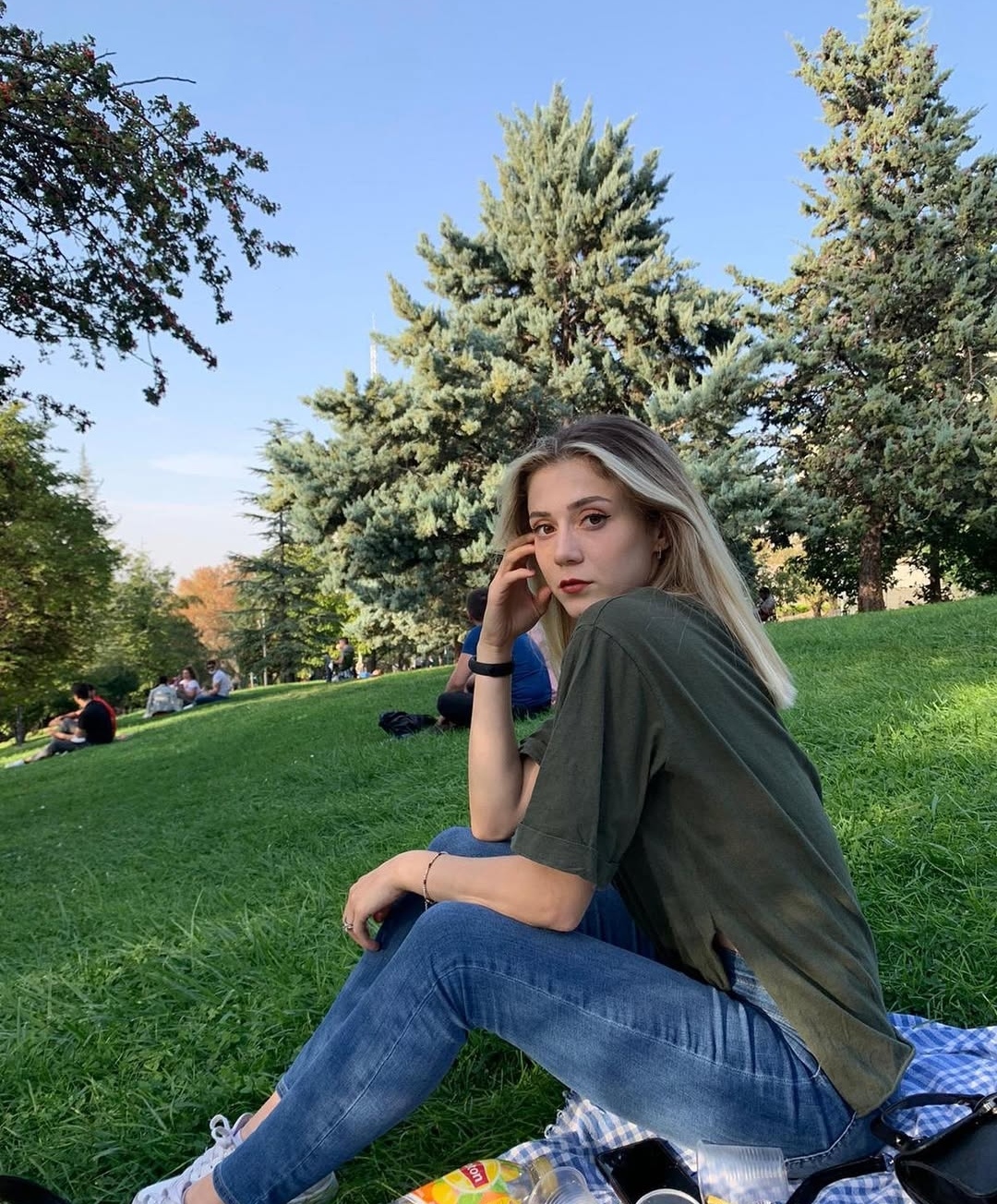 Screenshot_20251101_200129_com.instagram.android_edit_377819192313701