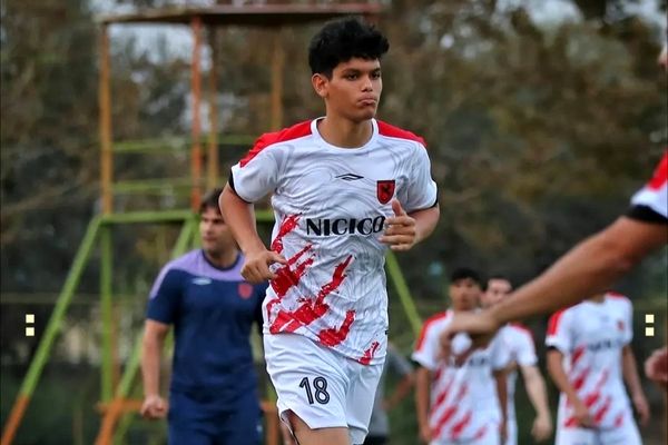 پسر رسول خطیبی در ترکیب تیمش مقابل پرسپولیس!/ عکس 