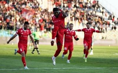 پرسپولیس صدر جدول را از سپاهان پس گرفت 