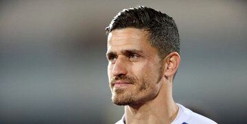 دستبند وریا غفوری با پرچم ایران و دریای خزر و خیلج فارس