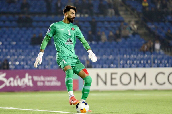 بیرانوند با وجود محرومیت کنار تراکتوری‌ها ماند

