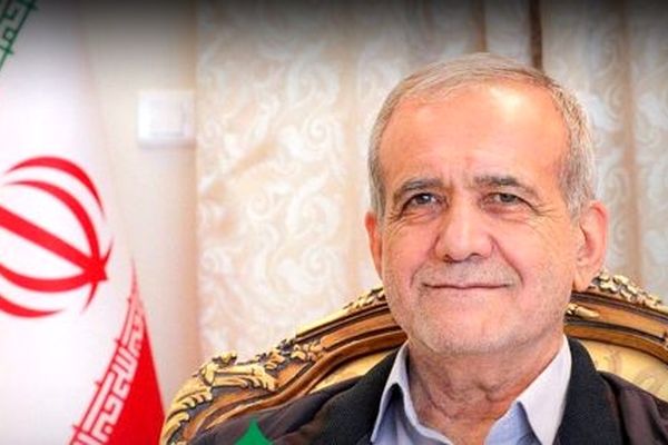پزشکیان قهرمانی تراکتور را جشن گرفت؟