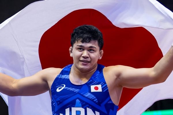 آرش ایرانی از ژاپن بهترین کشتی‌گیر جهان شد