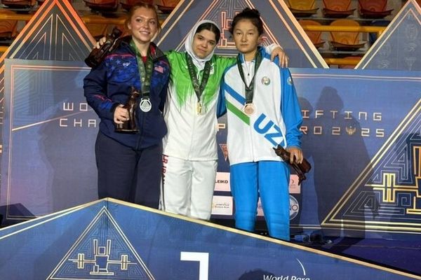 کسب نخستین طلای تاریخ پاراوزنه‌برداری زنان ایران در قهرمانی جهان