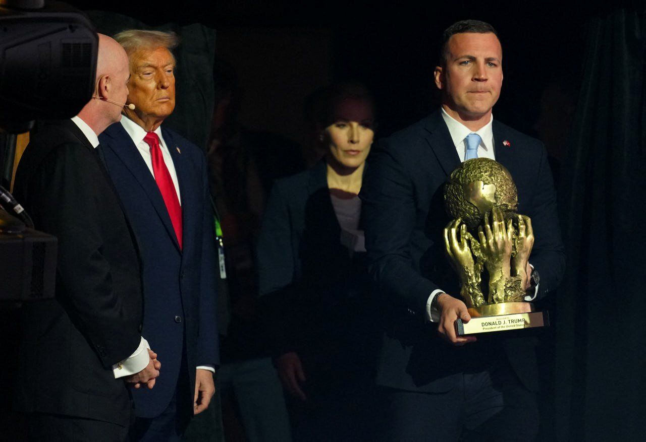 عکس | جایزه صلح فیفا برای ترامپ؛ رییس جمهور آمریکا به آرزویش رسید!