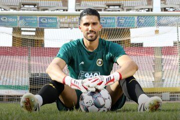 سید حسین حسینی سکوتش را شکست