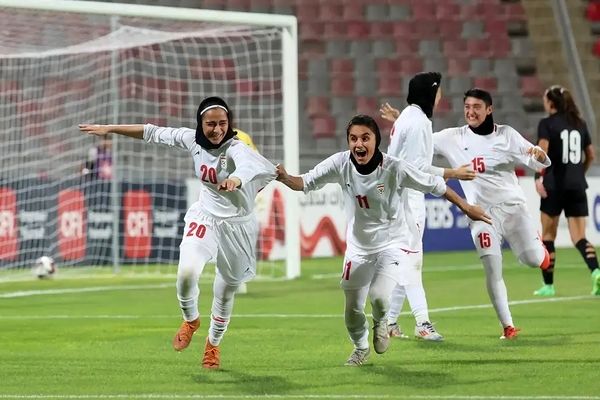ببینید: جشن خاص گلزنان تیم ملی فوتبال زنان پس از صعود 