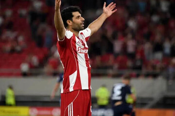 طارمی دل سرمربی المپیاکوس را برد