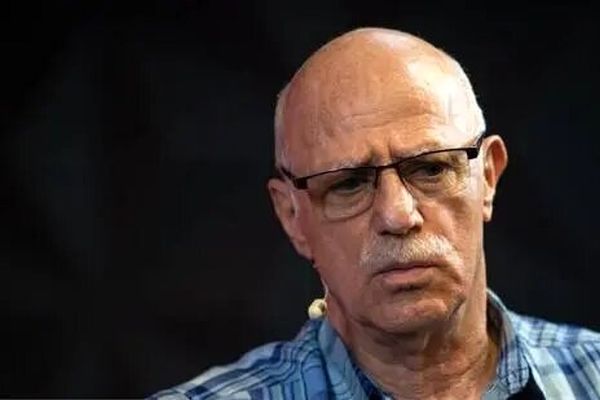 ملی‌پوش سابق فوتبال بستری شد