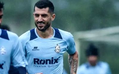 گل زیبای ملوان به استقلال با یک شوت دیدنی/ محمد علی نژاد: از گلی که زدم لذت بردم