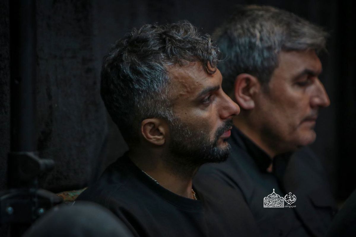 محمدحسین میثاقی در هیئت عزاداری مداح معروف/ عکس