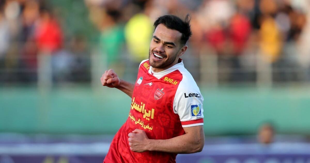 پسر بانمک اوستون اورونوف در تمرین پرسپولیس