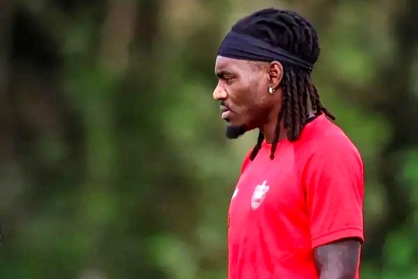 شوک به پرسپولیس / بیفوما ۶ ماه محروم شد 