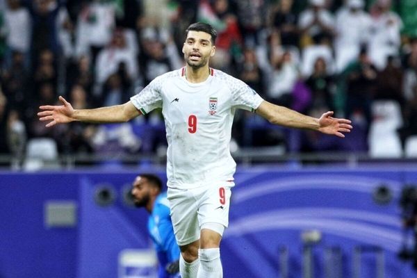 انتقاد نماینده مجلس از طارمی: چطور حواله گرفتی، «بالا» خوب بود؟