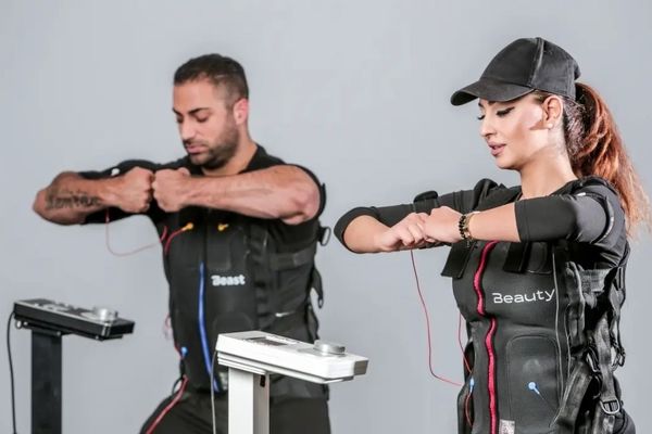 EMS برای خانم های شاغل + برنامه تمرینی