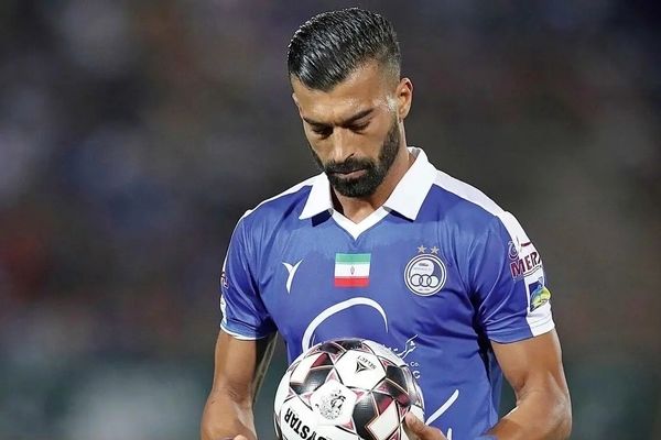 بدل رامین رضاییان در بازی دیروز استقلال