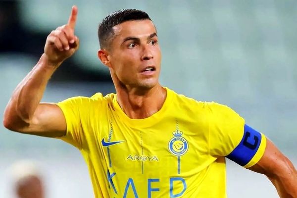 عبای فاخر عربی بر قامت کریستیانو رونالدو