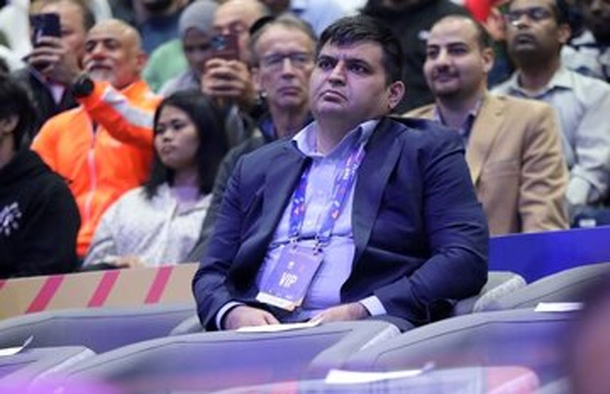 ورود حسین رضازاده به سپکتاکرا!